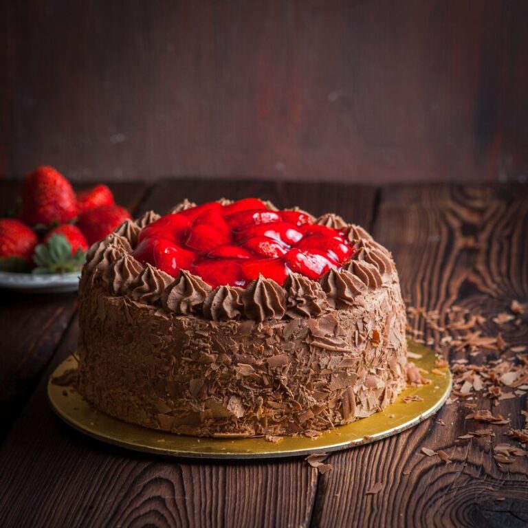 Mohnkuchen mit Kirschen